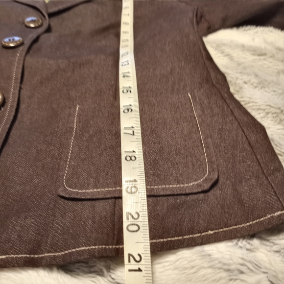 Julie Mitchell Blazer.         Size 10P - Picture 10 of 10